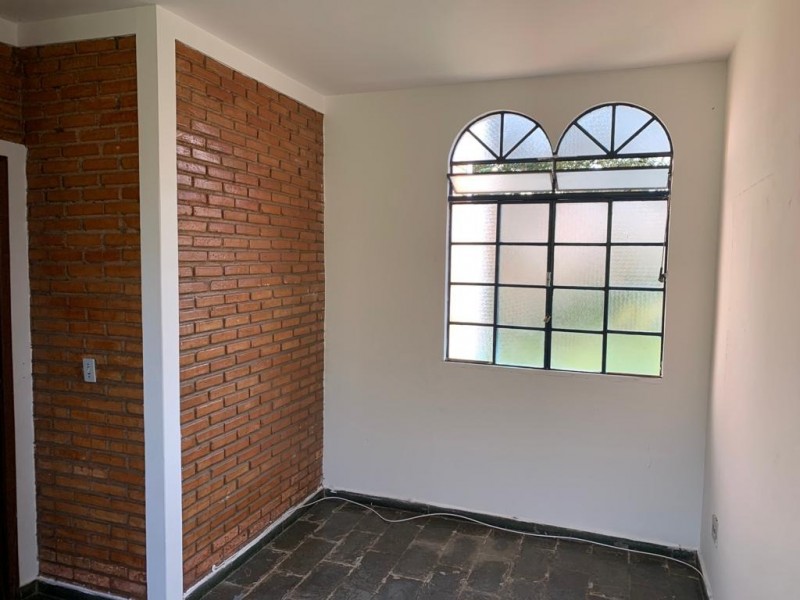 Casa  2 quartos na Cabeceiras  em Nova Lima cód. 0012